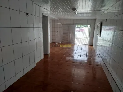 Casa com 4 Quartos para alugar, 300m² no Forquilhinha, São José