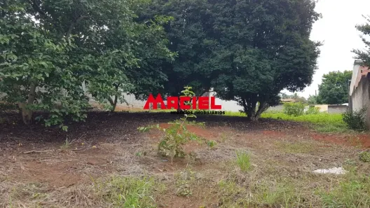 à venda, 919m² no Bom Retiro, São José dos Campos