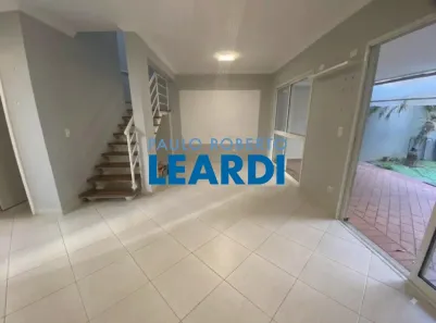Casa de Condomínio com 3 Quartos à venda, 170m² no Tamboré, Santana de Parnaíba