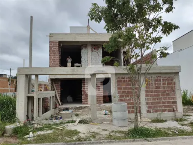 Sobrado com 3 Quartos à venda, 130m² no Guaratiba, Rio de Janeiro