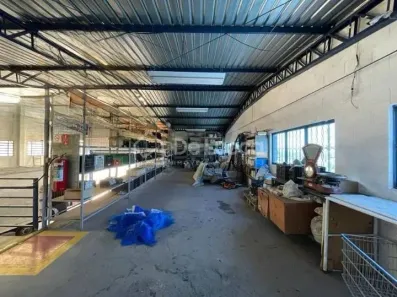 Galpão/Depósito/Armazém para alugar, 353m² no Parque da Figueira, Campinas