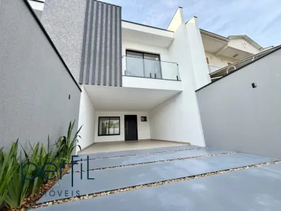 Sobrado com 3 Quartos à venda, 141m² no Saguaçu, Joinville