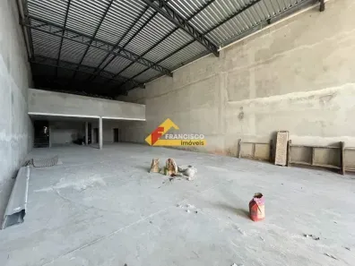 Galpão/Depósito/Armazém para alugar, 437m² no São José, Divinópolis