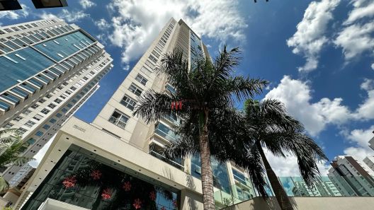 Apartamento com 3 Quartos à venda, 183m² no Gleba Fazenda Palhano, Londrina