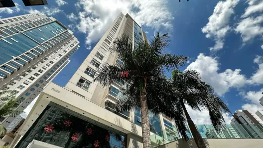 Apartamento com 3 Quartos à venda, 183m² no Gleba Fazenda Palhano, Londrina