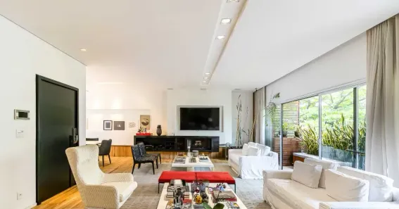 Apartamento com 3 Quartos para alugar, 238m² no Chácara Itaim, São Paulo