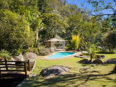 Casa com 4 Quartos à venda, 569m² no Corrêas, Petrópolis