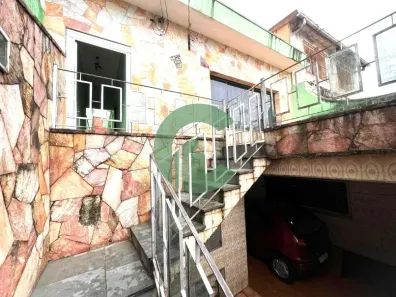 Casa com 2 Quartos à venda, 143m² no Jardim Stella, Santo André