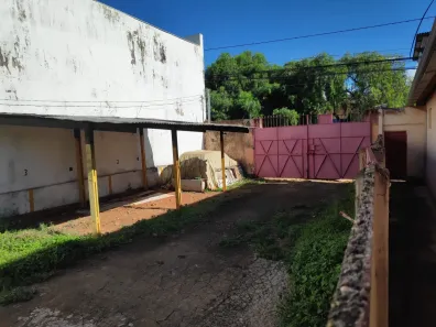 Lote/Terreno à venda, 300m² no Centro, Anápolis