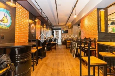Imóvel Comercial com 1 Quarto para alugar, 405m² no São João, Porto Alegre