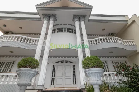 Sobrado com 6 Quartos à venda, 1041m² no Zona 05, Maringá