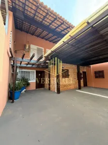 Casa com 3 Quartos para alugar, 260m² no Santa Rosa, Cuiabá