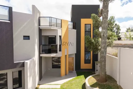 Casa de Condomínio com 3 Quartos à venda, 155m² no Uberaba, Curitiba