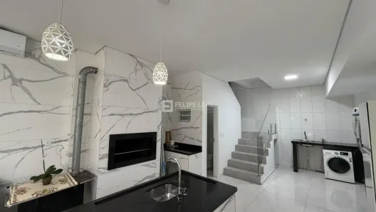 Casa com 4 Quartos à venda, 226m² no Abraão, Florianópolis