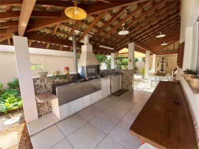 Casa de Condomínio com 3 Quartos à venda, 275m² no Roncáglia, Valinhos