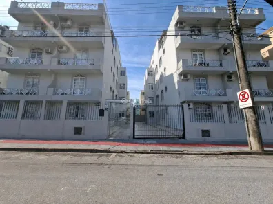 Kitnet com 1 Quarto para alugar, 36m² no Kobrasol, São José
