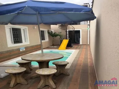 Casa com 3 Quartos à venda, 226m² no Jardim América, Jacareí
