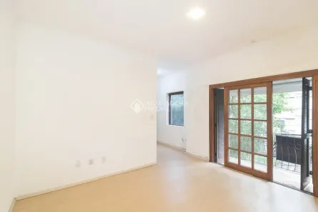 Apartamento com 2 Quartos para alugar, 70m² no Auxiliadora, Porto Alegre