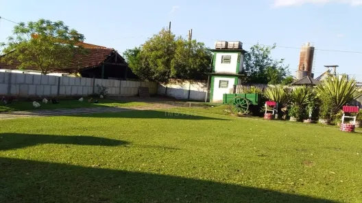 Fazenda/Sítio com 3 Quartos à venda, 180m² no Berto Cirio, Nova Santa Rita