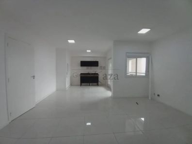 Apartamento com 2 Quartos à venda, 65m² no Conjunto Residencial Trinta e Um de Março, São José dos Campos