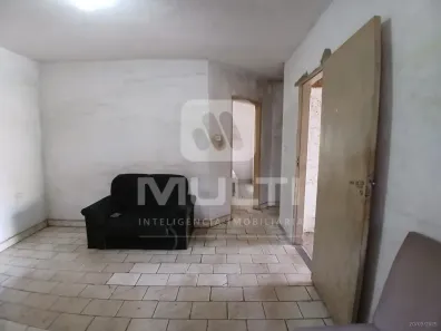Casa com 1 Quarto à venda, 128m² no Jardim Patrícia, Uberlândia