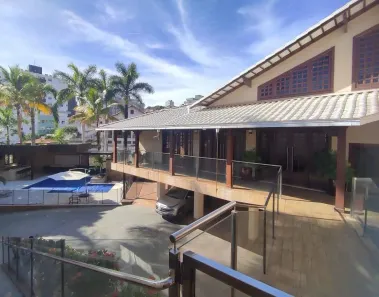 Casa com 6 Quartos à venda, 580m² no Barreiro, Belo Horizonte