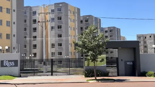 Apartamento com 2 Quartos para alugar, 38m² no Jardim Maria Celina, Londrina