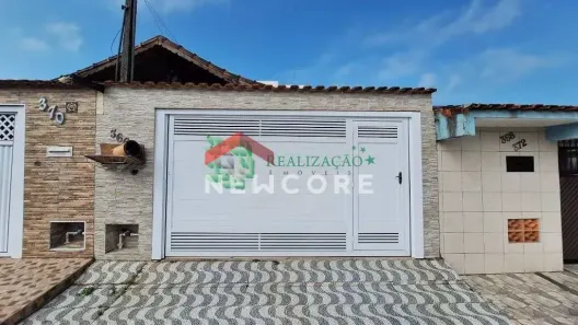 Casa com 2 Quartos à venda, 75m² no Jardim Leonor, Mongaguá