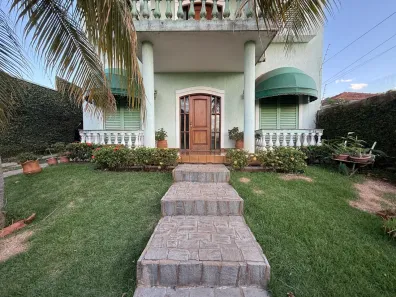 com 4 Quartos à venda, 301m² no Monte Castelo, Campo Grande