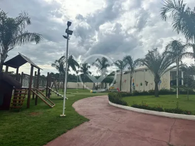 Casa de Condomínio com 2 Quartos à venda, 81m² no Vila União, Catalão