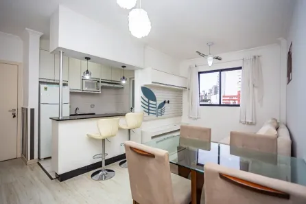 Apartamento com 2 Quartos para alugar, 57m² no Mercês, Curitiba