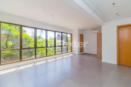 Sala Comercial à venda, 37m² no Praia de Belas, Porto Alegre