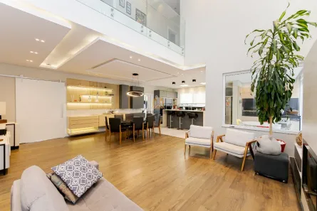 Casa de Condomínio com 4 Quartos à venda, 460m² no Tingui, Curitiba
