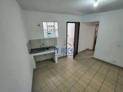 Casa com 1 Quarto para alugar, 27m² no Jardim das Imbuias, São Paulo