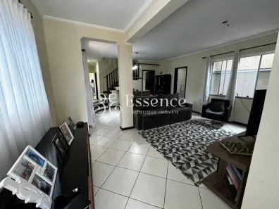 Sobrado com 4 Quartos à venda, 220m² no Jardim Independência, Taubaté
