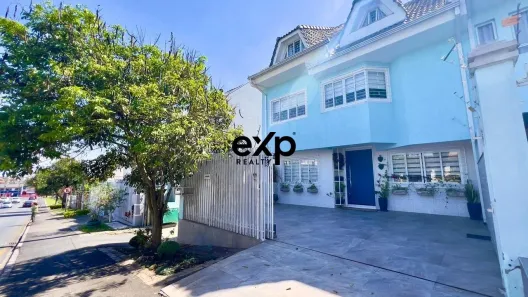 Sobrado com 5 Quartos à venda, 230m² no Boqueirão, Curitiba