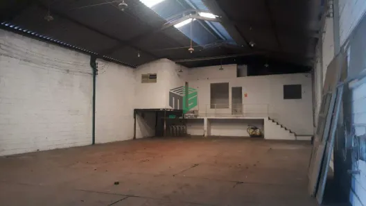 Galpão/Depósito/Armazém para alugar, 330m² no Arvoredo, Contagem