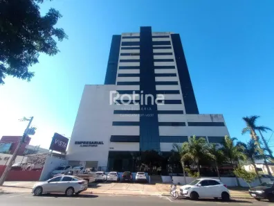 Sala Comercial para alugar, 218m² no Tibery, Uberlândia