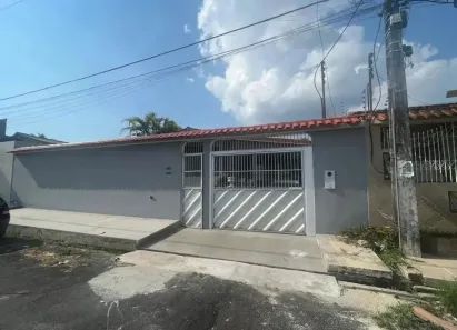 Casa com 2 Quartos à venda, 230m² no Planalto, Manaus