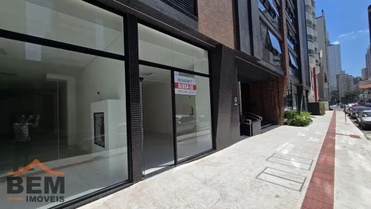 Sala Comercial para alugar, 107m² no Centro, Balneário Camboriú
