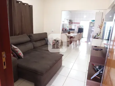 Casa com 3 Quartos à venda, 200m² no Miranda, Araguari