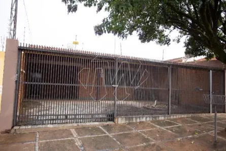 Casa com 3 Quartos à venda, 154m² no Jardim Pinheiros (Vila Xavier), Araraquara