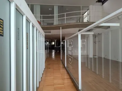 Prédio Comercial para alugar, 993m² no Pinheiros, São Paulo