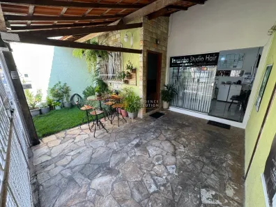 Casa com 3 Quartos à venda, 110m² no Santa Amélia, Belo Horizonte
