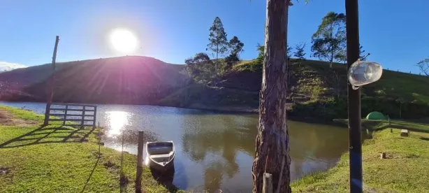 Fazenda/Sítio com 3 Quartos à venda, 150m² no Parque Residencial Alvorada, Caçapava
