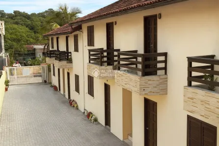 Imóvel Comercial com 14 Quartos à venda, 408m² no Canasvieiras, Florianópolis