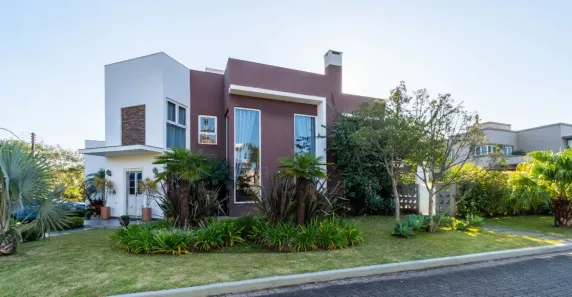 Sobrado com 4 Quartos à venda, 334m² no Central Park, Cachoeirinha