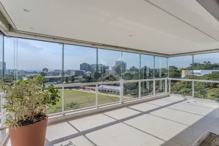 Apartamento com 3 Quartos à venda, 255m² no Três Figueiras, Porto Alegre