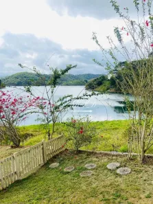 Fazenda/Sítio com 3 Quartos à venda, 300m² no Chácaras Condomínio Recanto Pássaros II, Jacareí