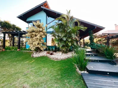 Casa com 3 Quartos à venda, 253m² no , Garopaba